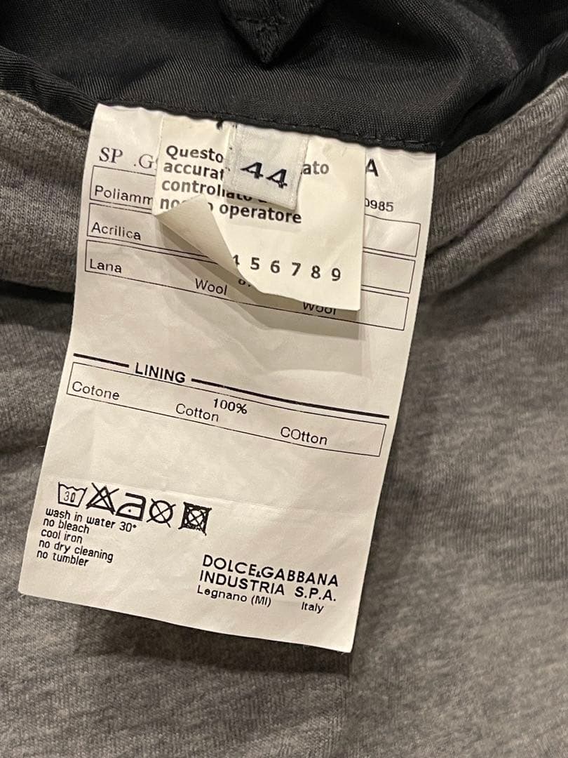 【90sアーカイブ】ドルチェ＆ガッバーナ。武骨さと色気が共存する、究極のブルゾン