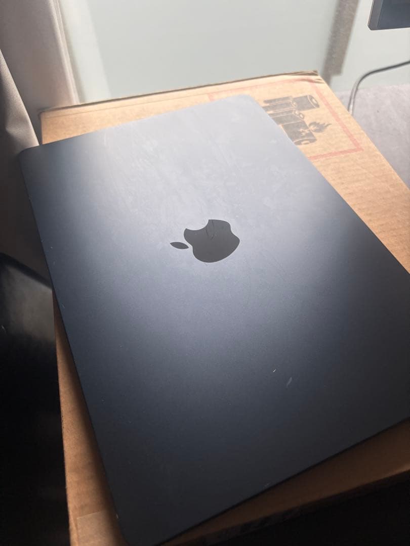 M2 MacBook Air 16GB/256GB ミッドナイト