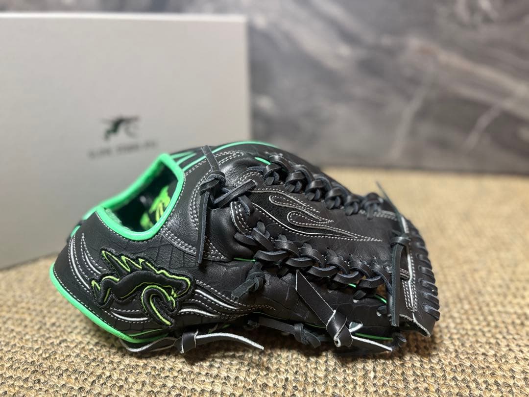 トモ　値引きは金額提示RYU 5周年限定グローブ