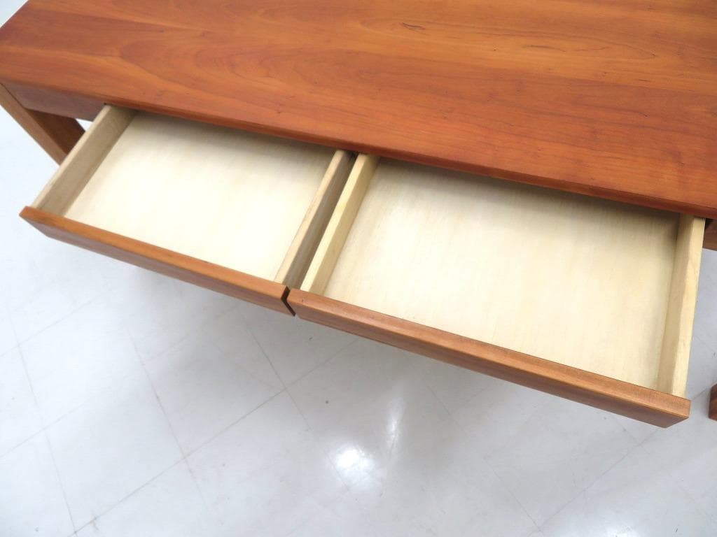 展示品　アーリータイムス　エテルノ　チェリー材　無垢材　ダイニングテーブル