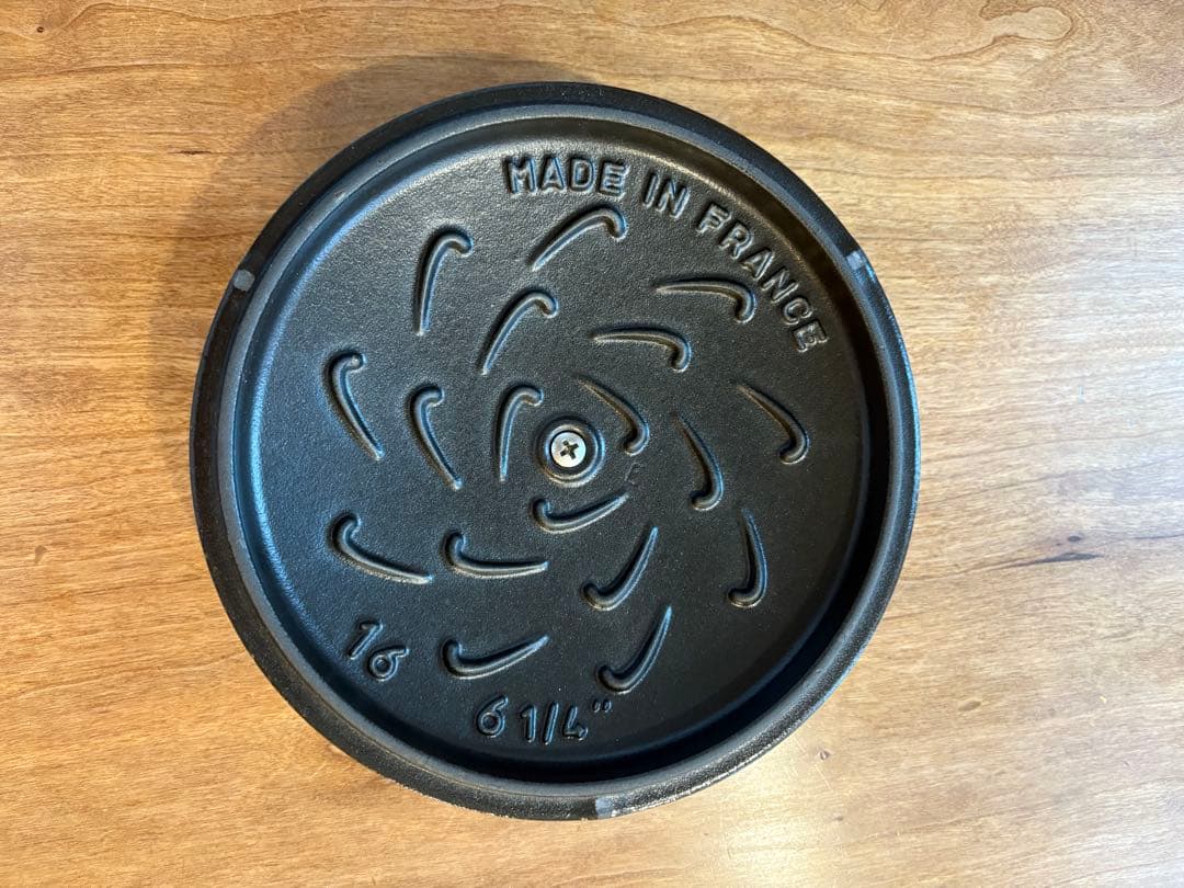 STAUB ラ・ココットdeGOHAN Mサイズ