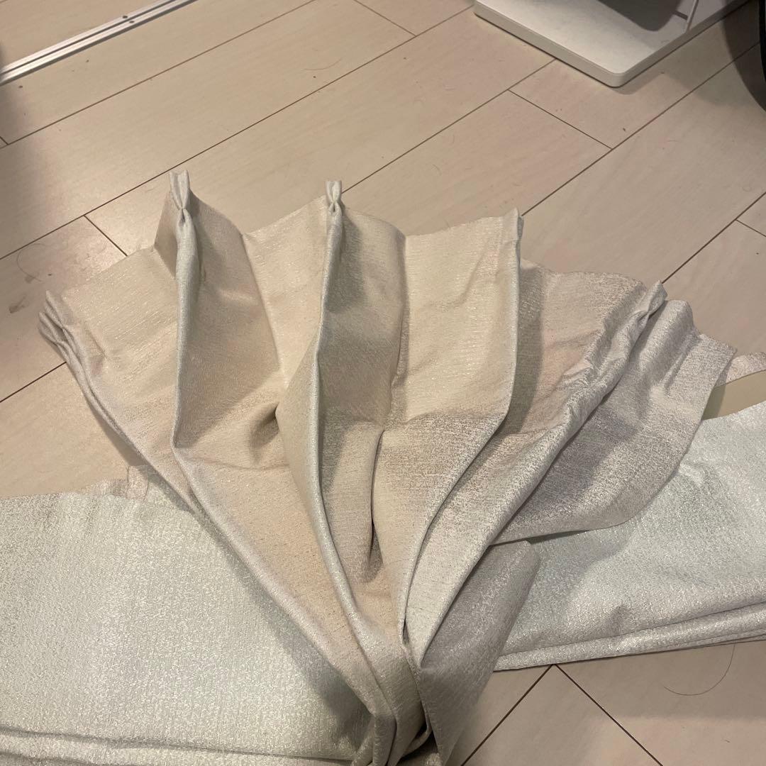 ニトリ　カーテン2枚組　ホワイト ベージュ　ドレープカーテン プリーツデザイン