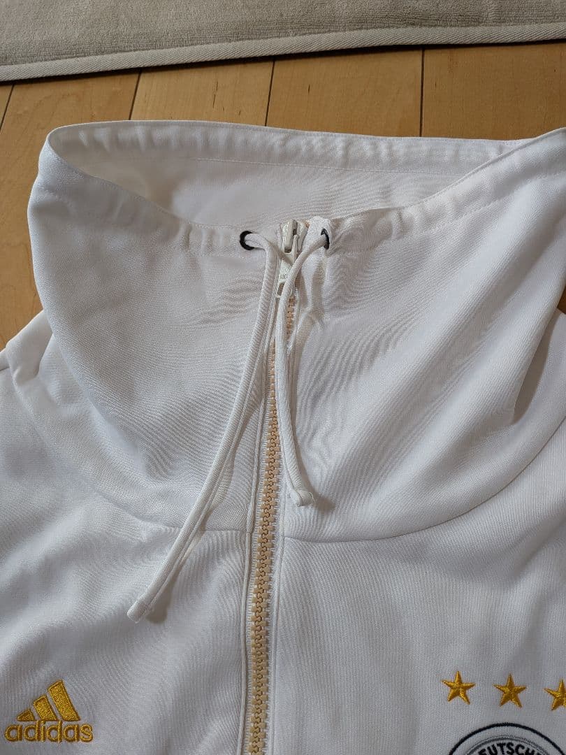 adidas07/08 ドイツ代表 ビッグフーディジャケットレディースモデル