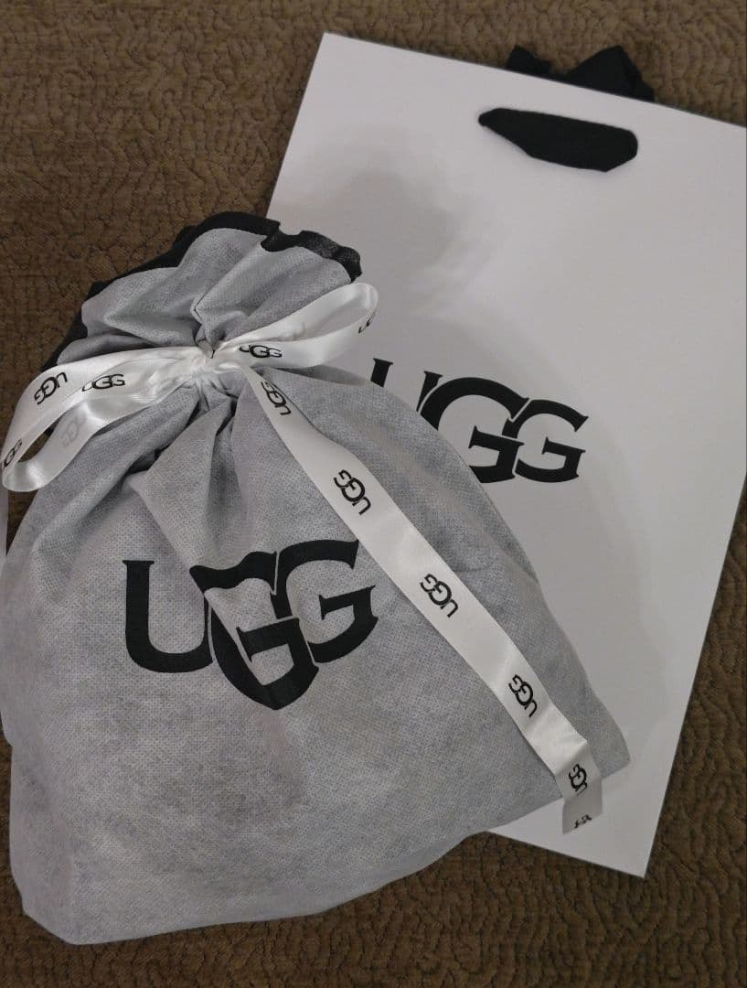 ☆UGG☆イヤーマフ チェスナット☆国内正規品☆ ラッピング済