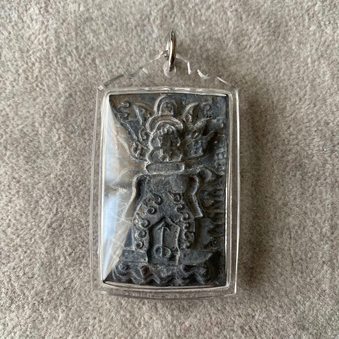 プラクルアン タオウェスワン アユタヤの伝説 巨人 強力な守護 危険回避 御守り