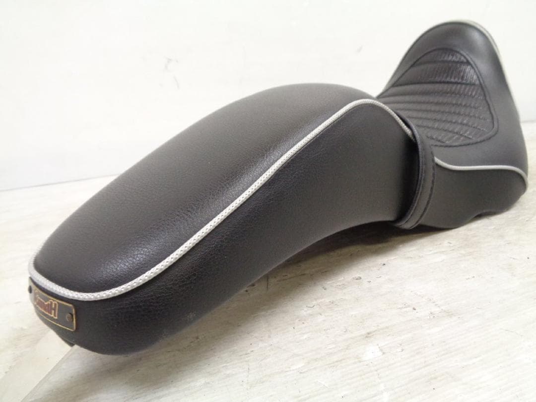 ダイナ FXDL FLD 06-17 K&H ガンファイター シート ブラック