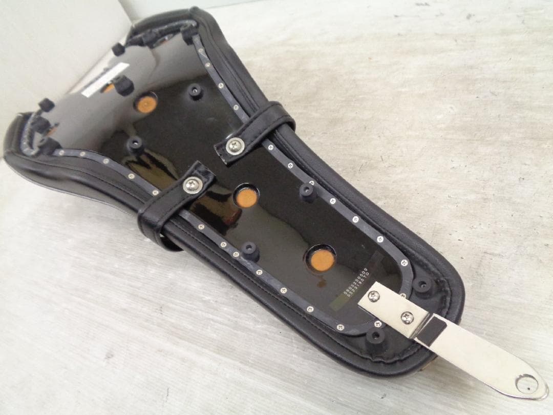 ダイナ FXDL FLD 06-17 K&H ガンファイター シート ブラック