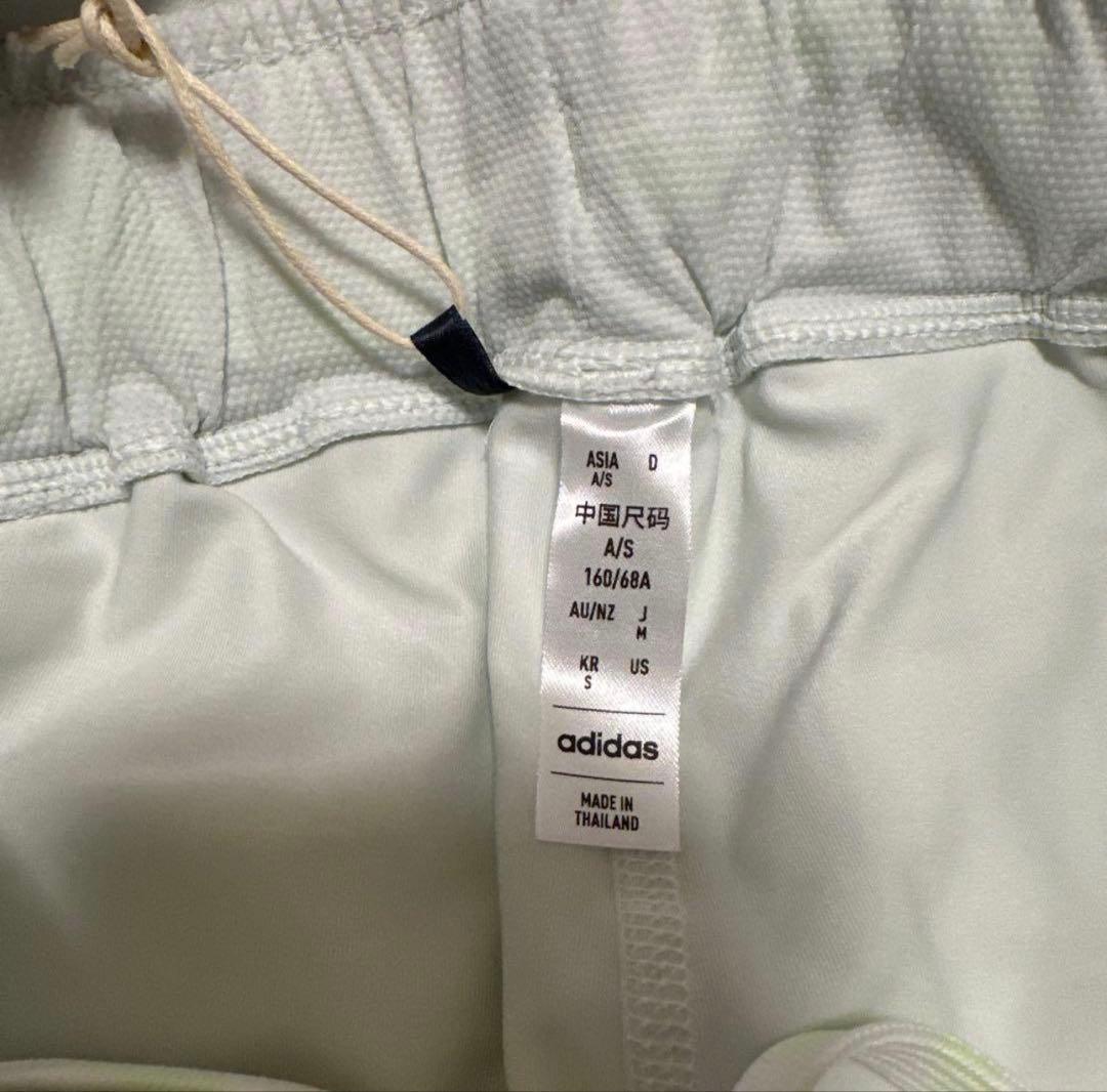 ショート丈　長袖　ポロスウェット　トレーナー　　スカート　セットアップ　新品