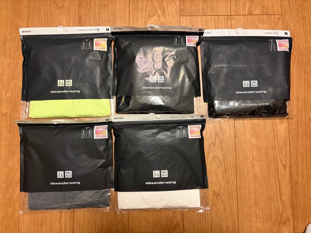【新品未使用未開封】ユニクロ　ヒートテック　アレキサンダーワン　5点セット