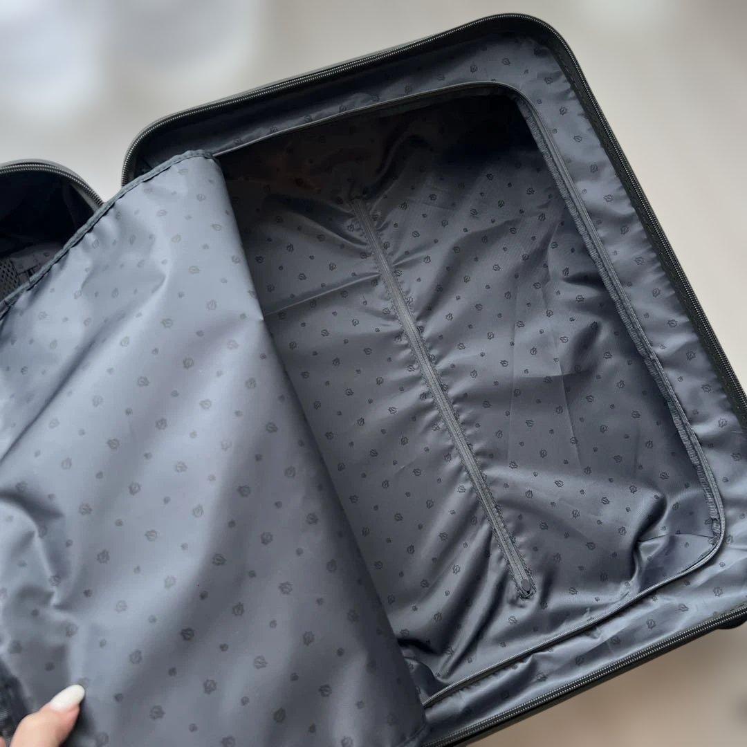 RIMOWA リモワ ESSENTIAL キャビン グレーグロス 機内持ち込み可