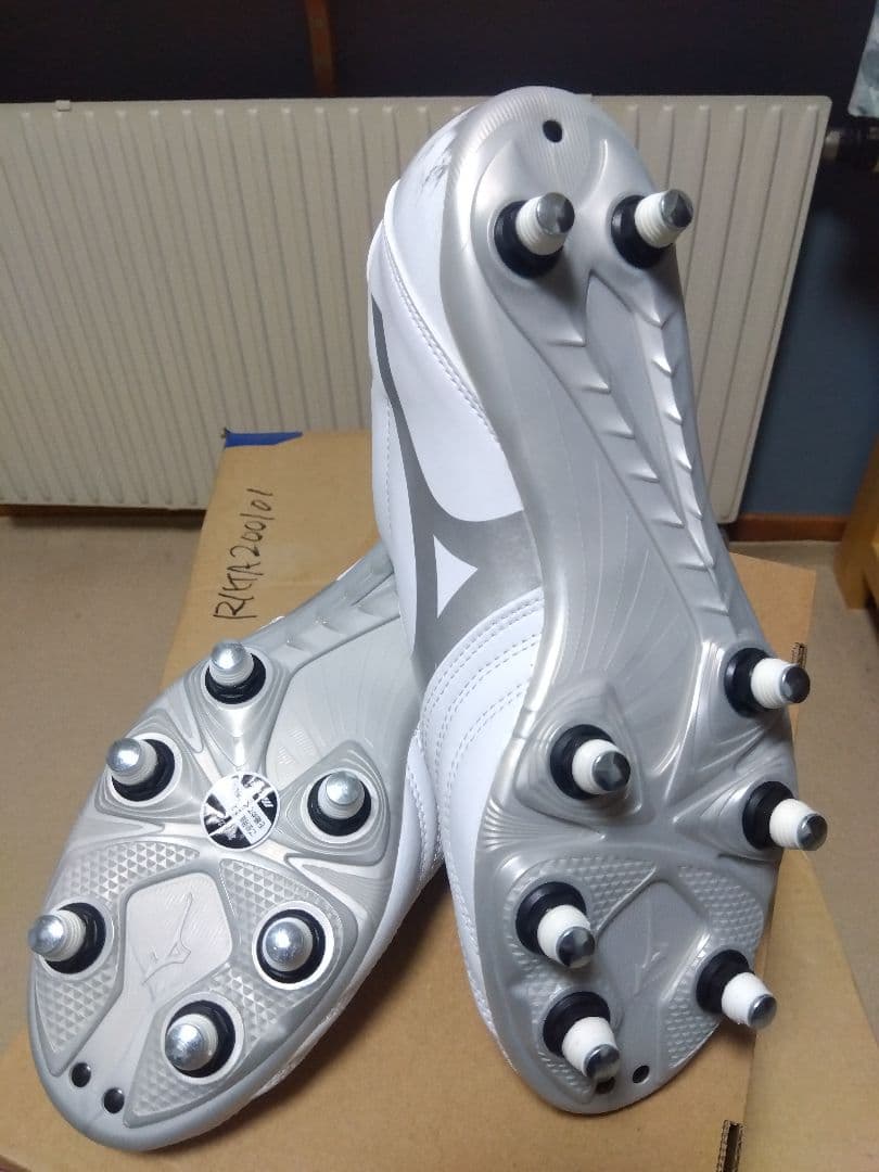 ラグビースパイク／27.0／白×シルバー／R1GA230003／新品・未使用品