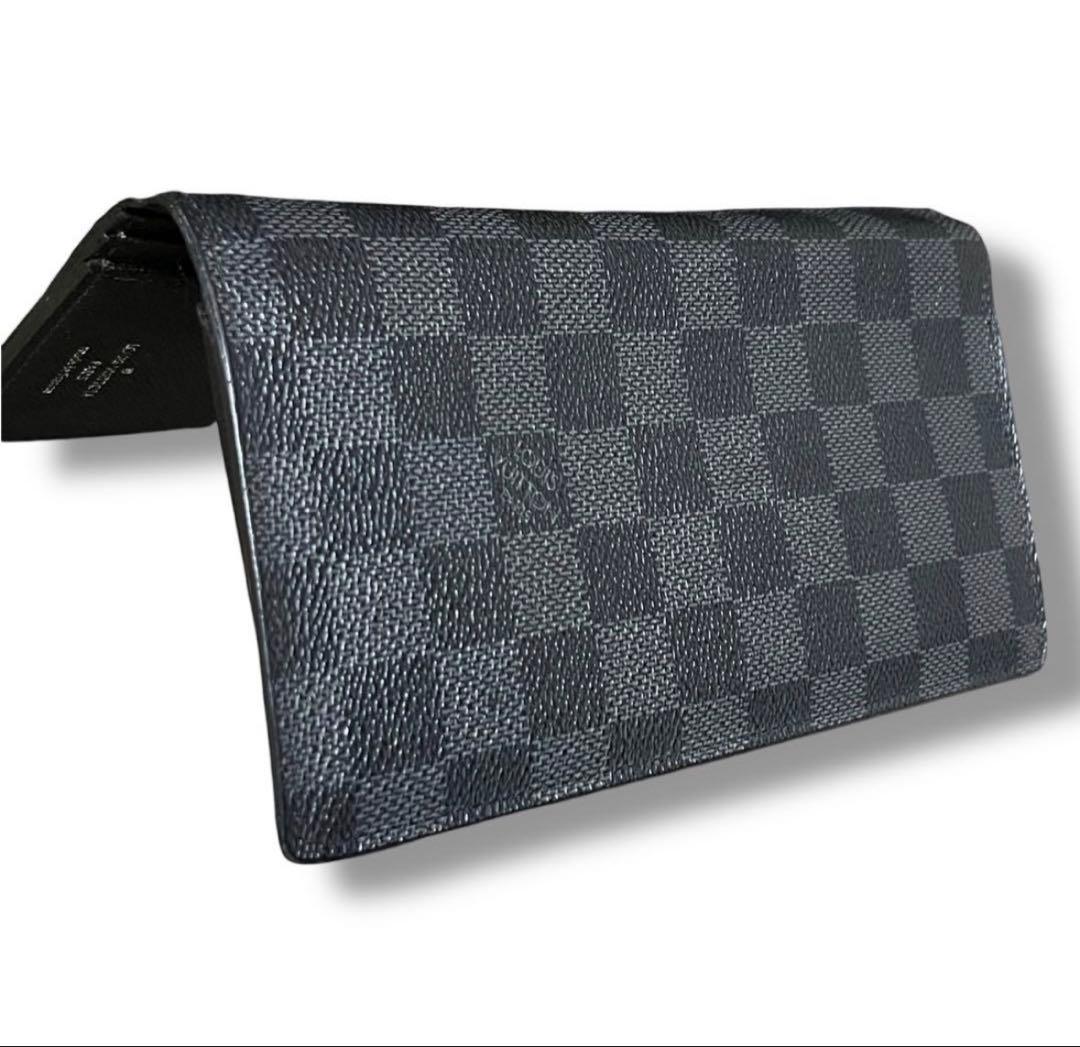 ルイヴィトン ダミエ グラフィット ポルトフォイユブラザ