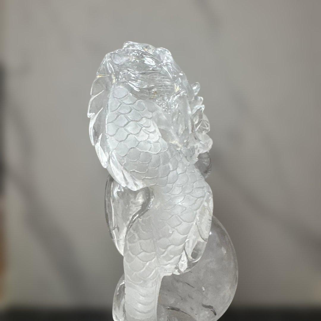 【圧巻3.1kg】天然水晶 双龍彫刻 台座付 巨大玉持ち 置物