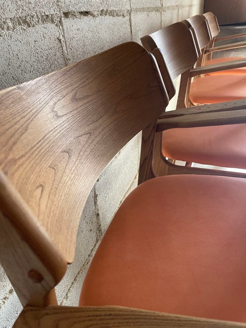 MOMO NATURAL ダイニングチェア　本革　アルダー材無垢　2点セット