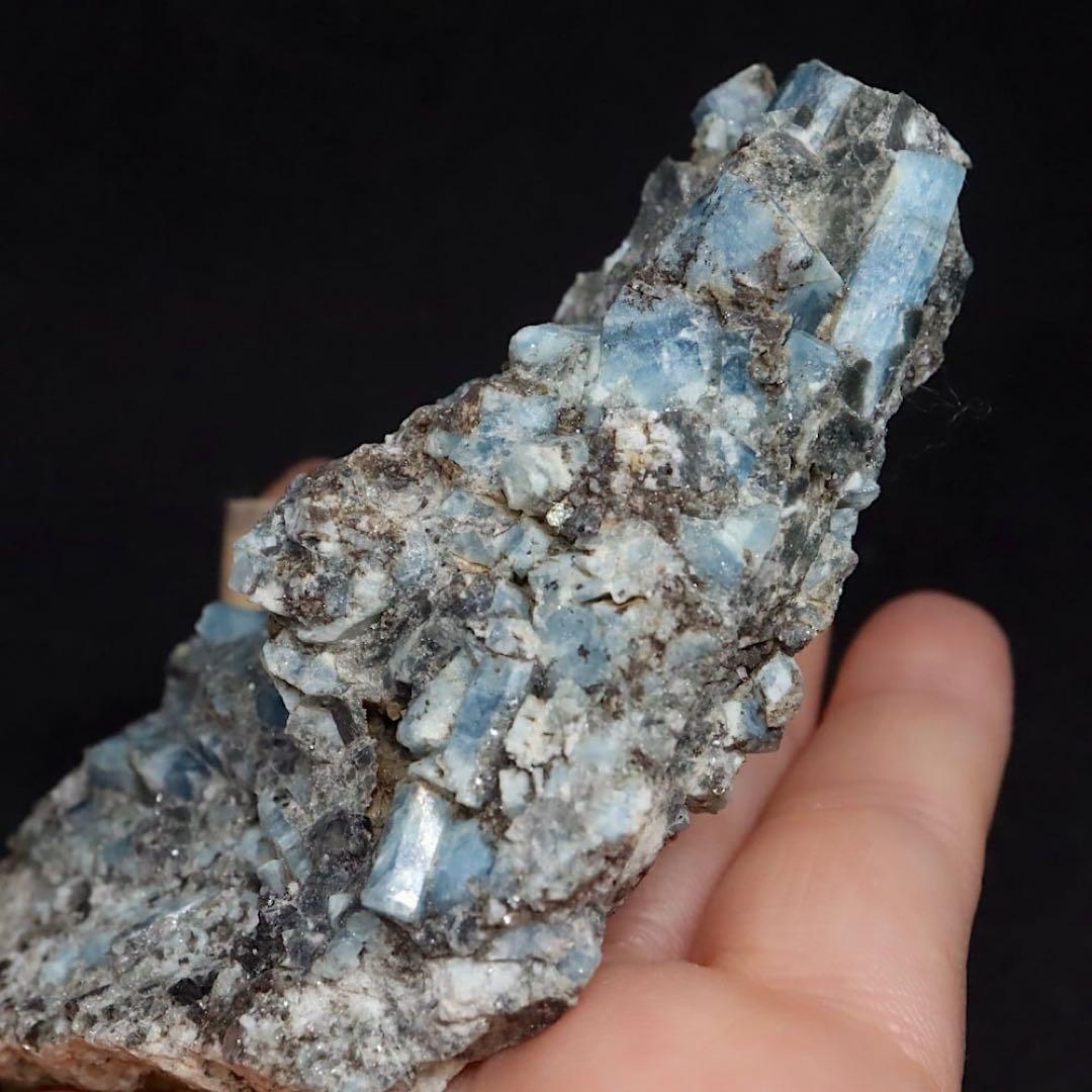 自主採掘！アクアマリン カリフォルニア127.4g AQ334 鉱物原石　天然石