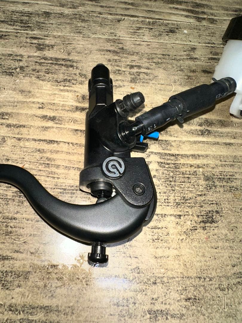 ブレンボラジアルブレーキマスター16