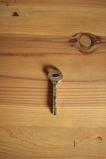 味のある木製の引き出し2段　チェスト　桐箪笥　昭和レトロ　タンス　古家具　古民家