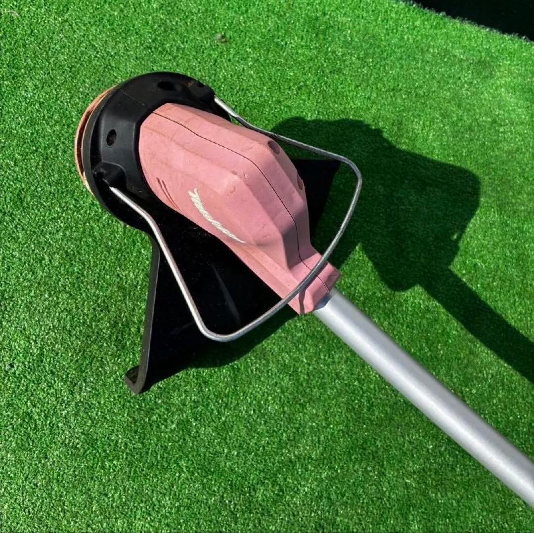 マキタ充電式草刈機　モデルMUR189D 18V 本体のみ