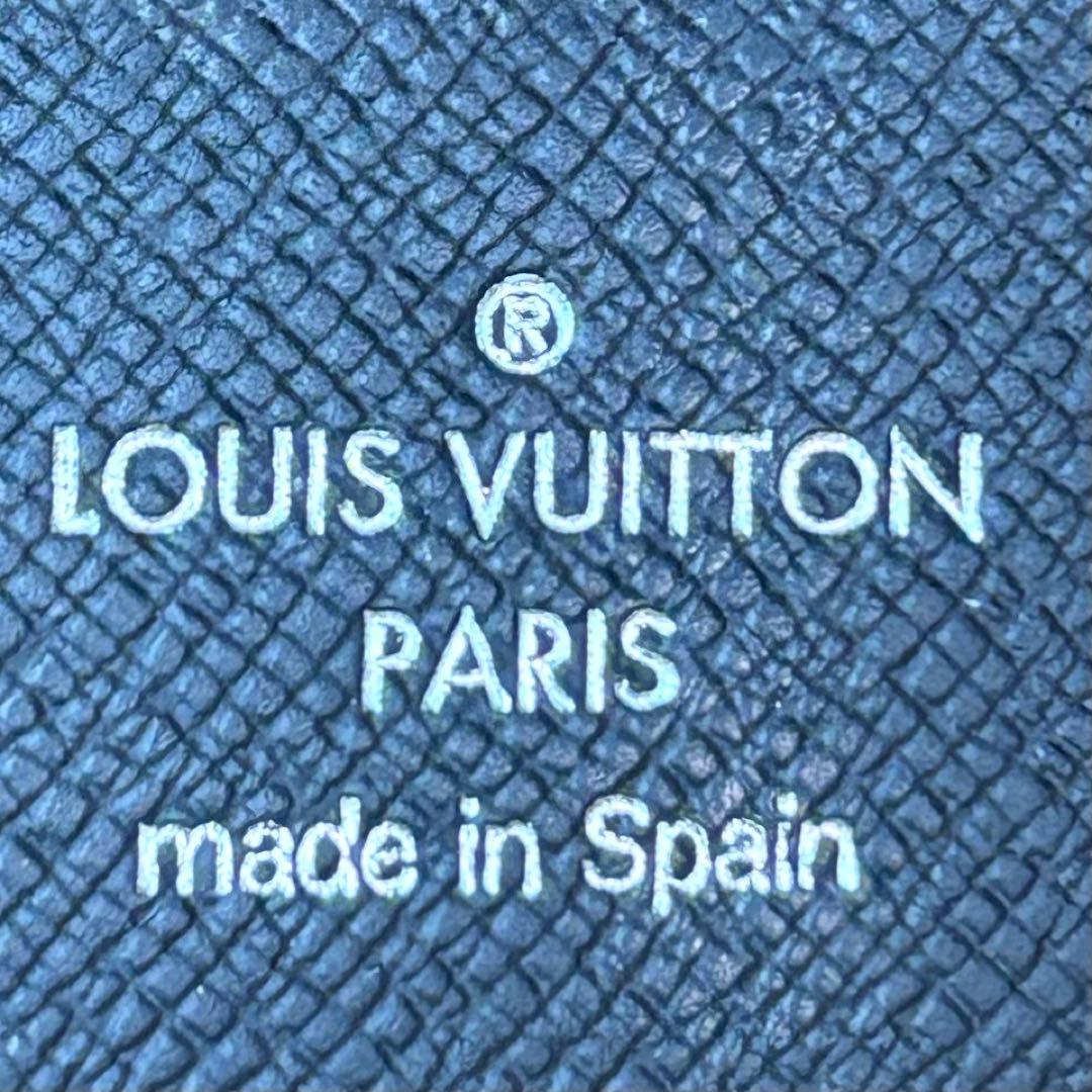 ルイヴィトン　タイガ　ジッピーウォレット　ヴェルティカル　M32837