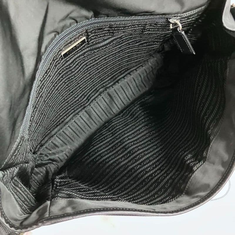 大容量✨️ プラダ 2981 ショルダーバッグ 三角プレートメッセンジャーバッグ