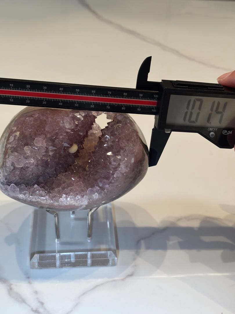 天然水晶　美しい薄ピンク紫色