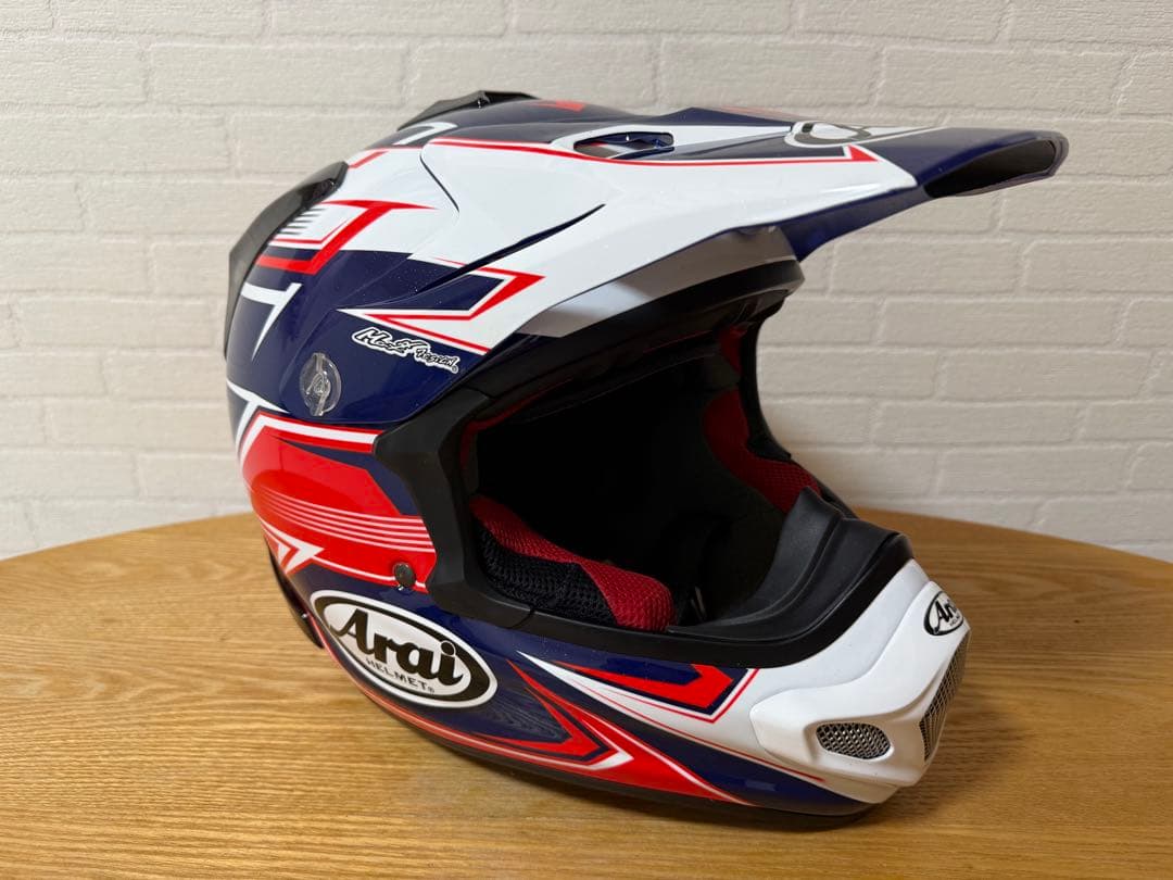 【状態良好】Arai Vクロス4 SLY