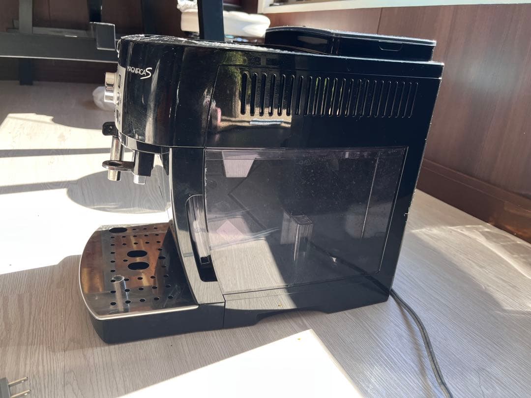 De’Longhi（デロンギ）全自動エスプレッソマシン Magnifica S