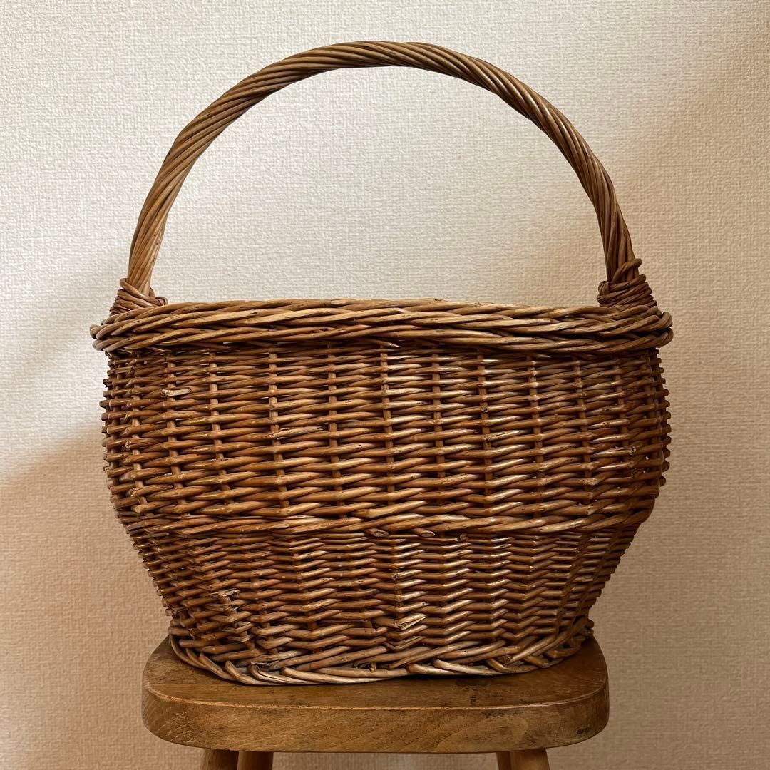 イギリスアンティーク 飴色のバスケット