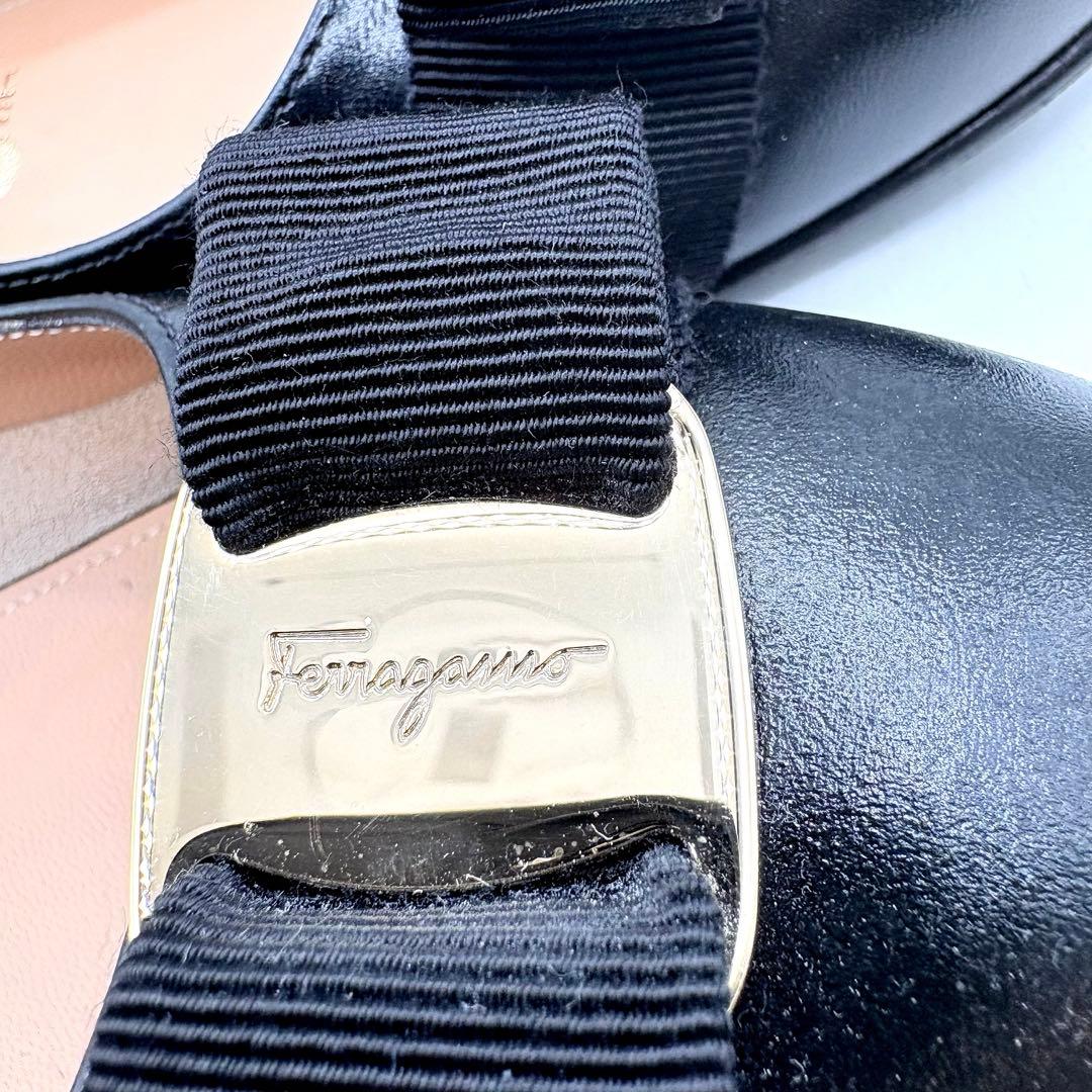 極美品✨サルヴァトーレフェラガモ ヴァラリボン 黒 フラットパンプス レザー