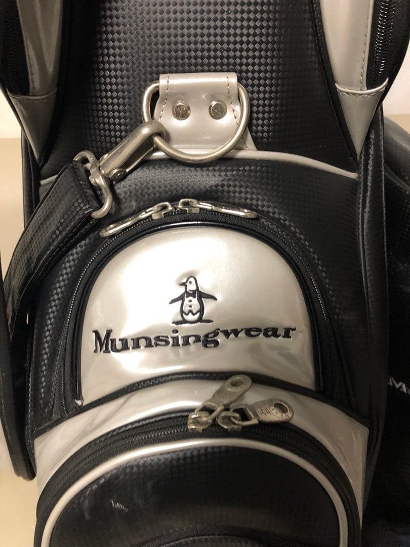 【送料込み】廃盤希少品　大人気完売　マンシングウェア　キャディバッグ