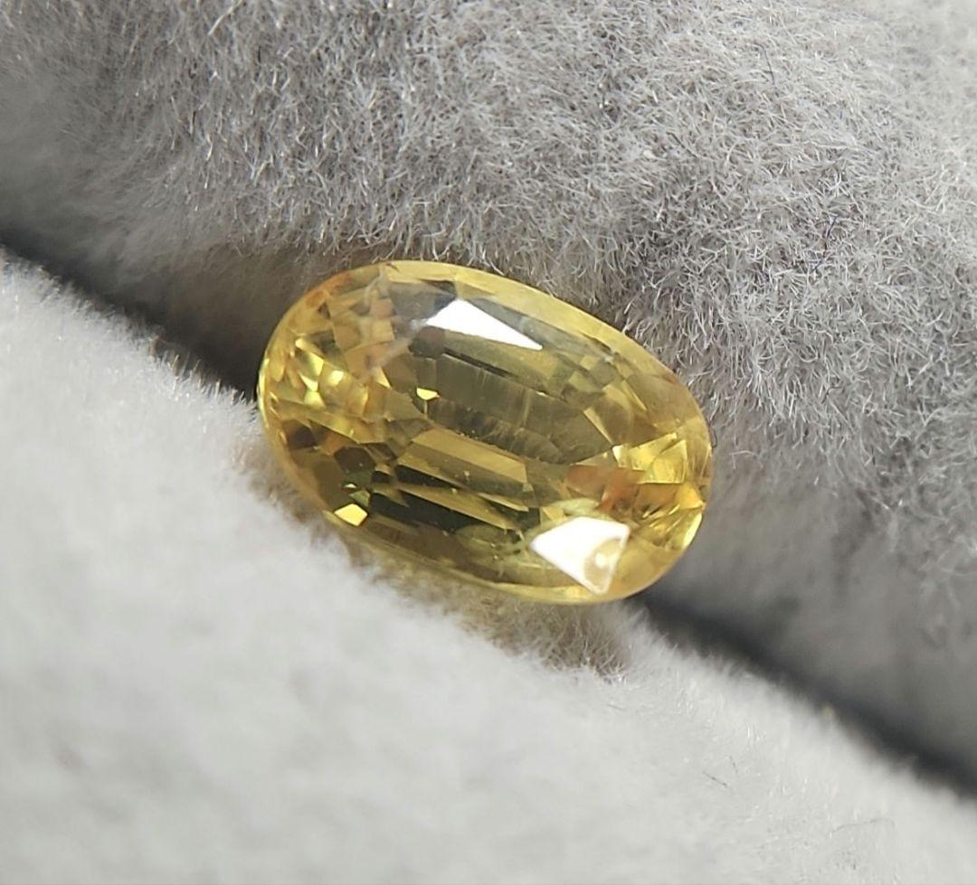 天然サファイア 0.895ct