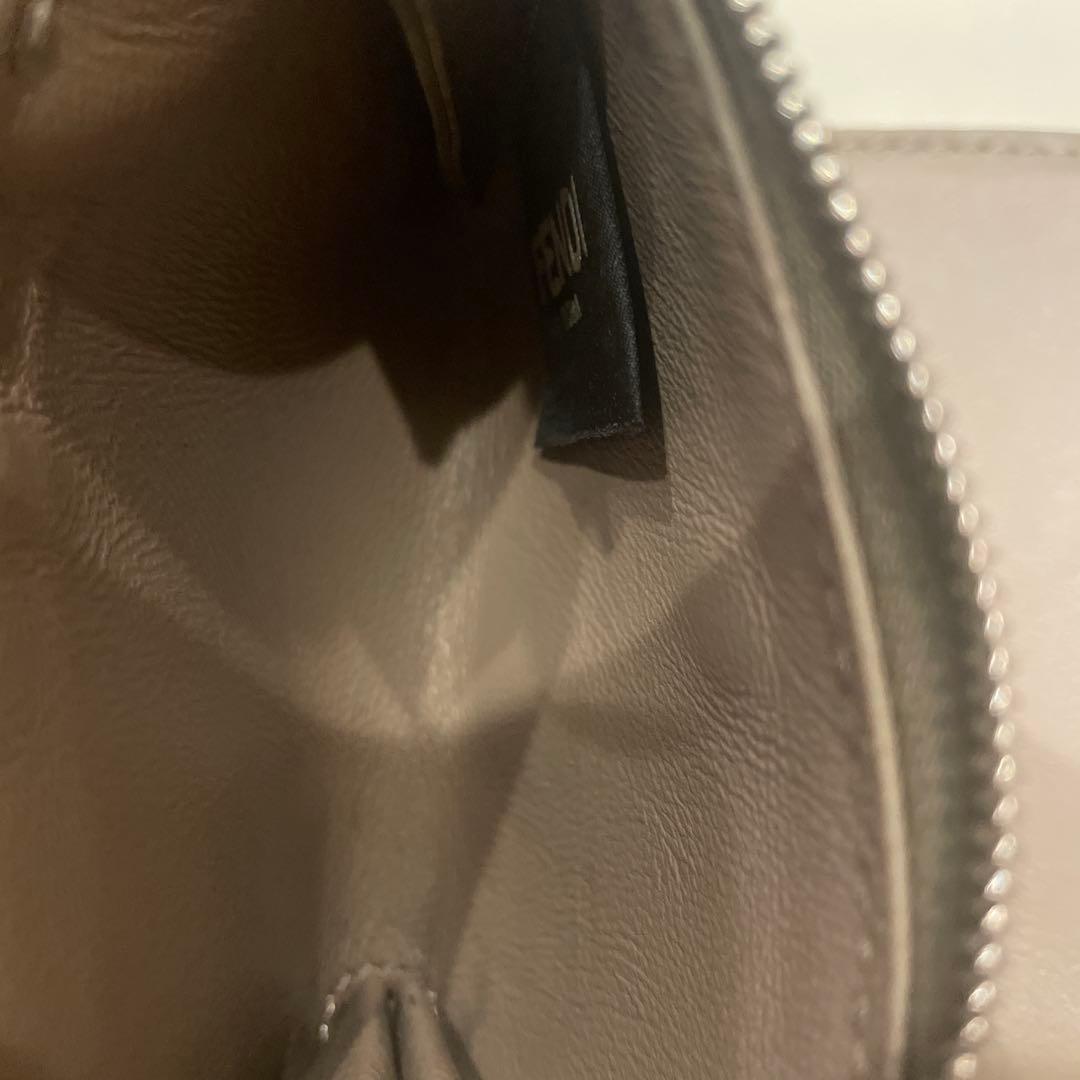 FENDI グレー 三つ折り財布