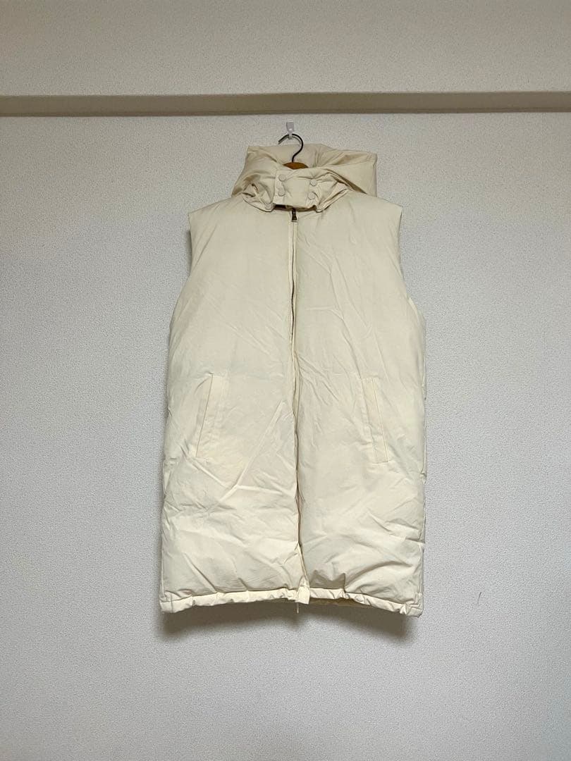 INSCRIRE / アンスクリア ダウンベスト クリーム　プリマロフト