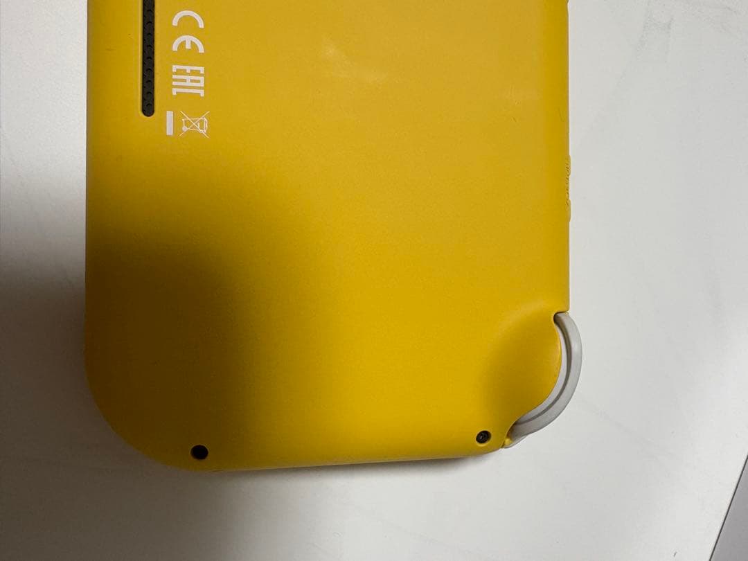 タイムセール！Nintendo Switch Lite イエロー 本体 充電器付