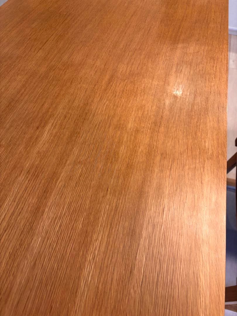 リビングでもダイニングでも使える　ダイニングテーブル3 オーク材　お引き取り可