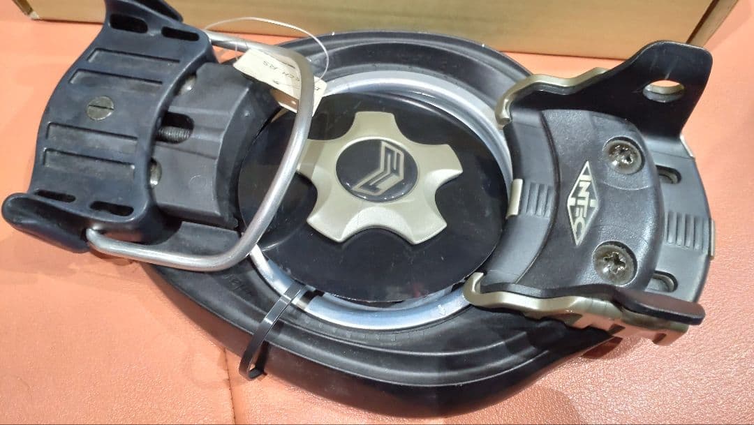 F2-BDG - Intec RS スノーボードビンディング