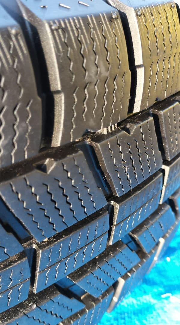 送料込み　2022年製　ノーストレックN5 14インチ 4本セット