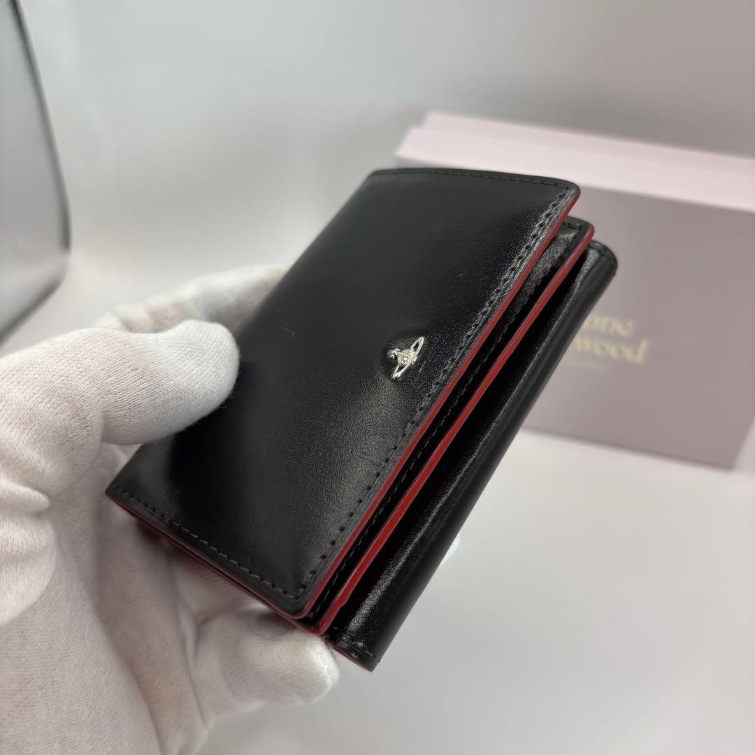 美品　vivienne westwood 三つ折り財布　ブラック　内側レッド