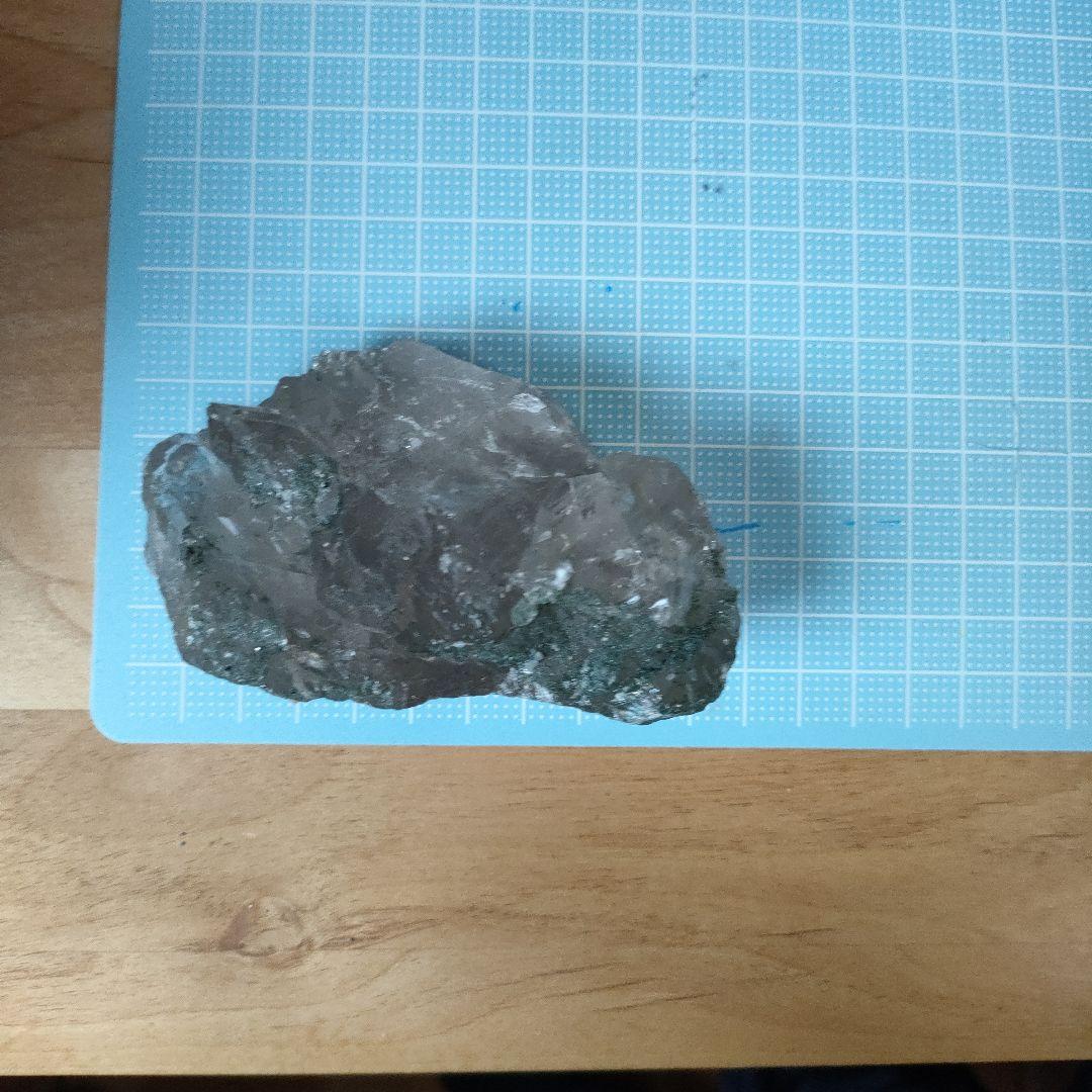 ヒマラヤ水晶 メルー産 スモーキークォーツ シャークスフィン