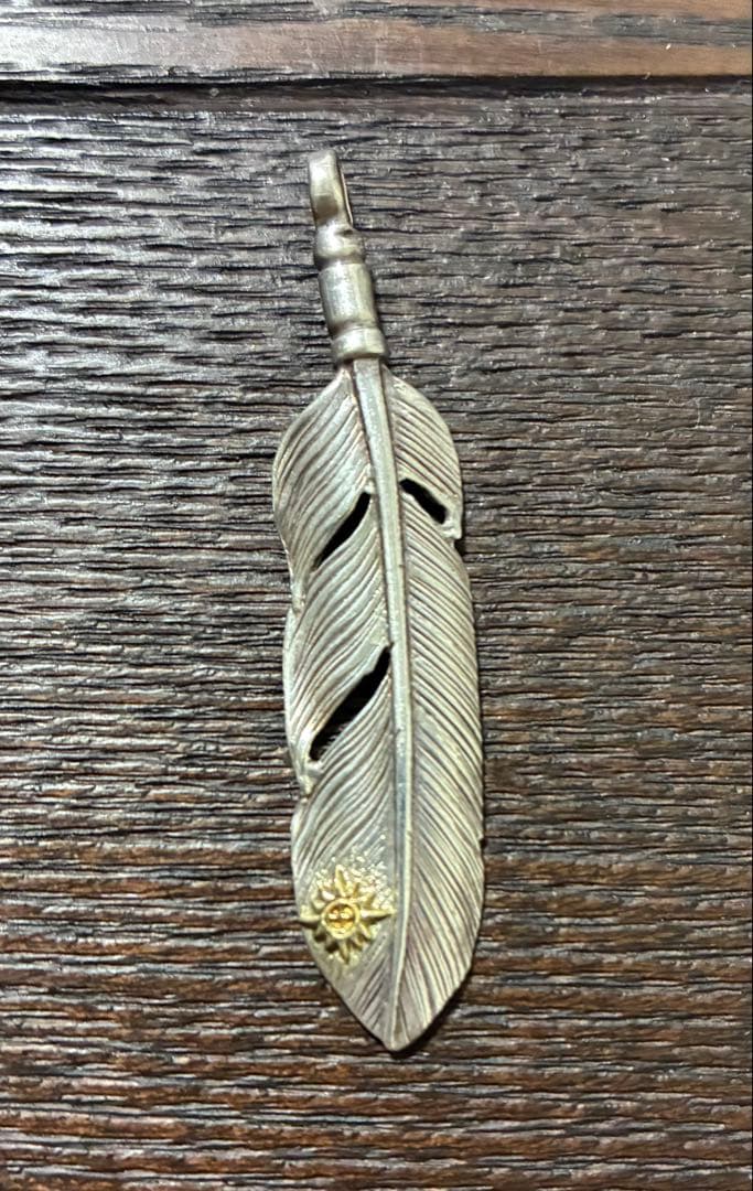 レッドマン メタル付き中フェザー右向き