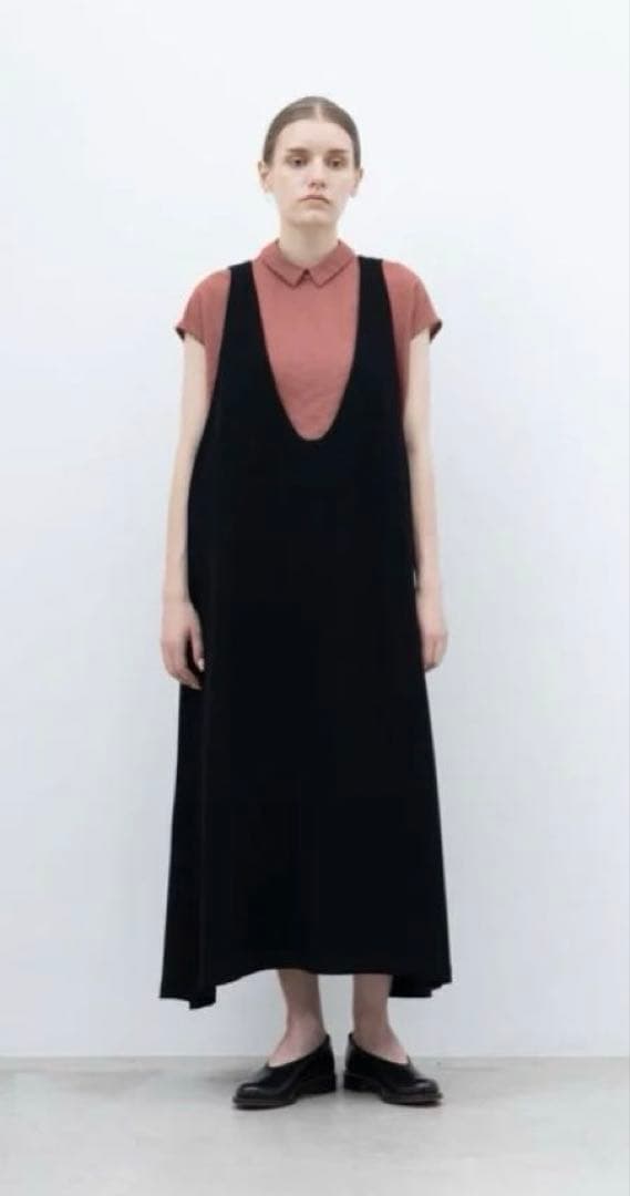 NO CONTROL AIR Vネックノースリーブワンピース