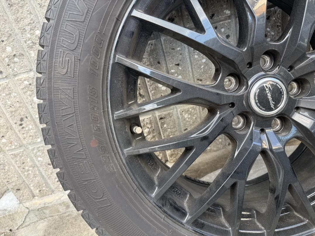 ダウンロップ　スタッドレスタイヤ 18インチ 225/60R18　タイヤ