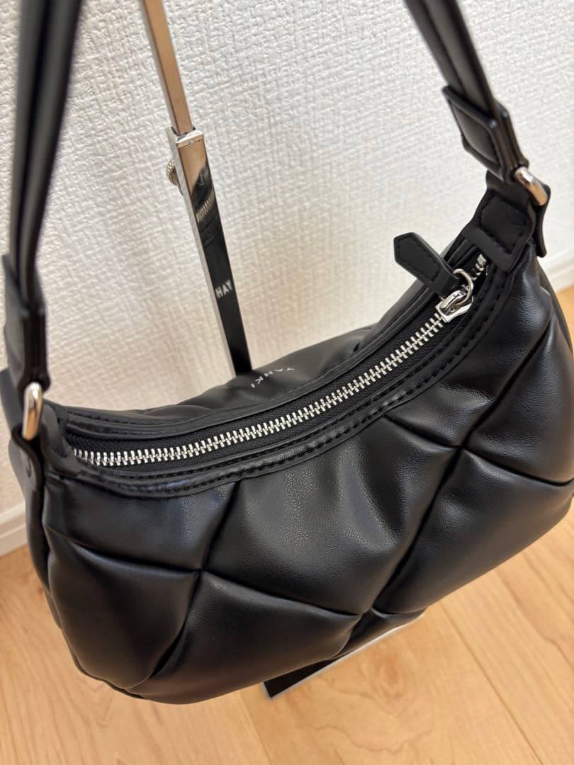 ネコ様✨YAHKI キルティング ワンショルダー バック ハンドバッグ