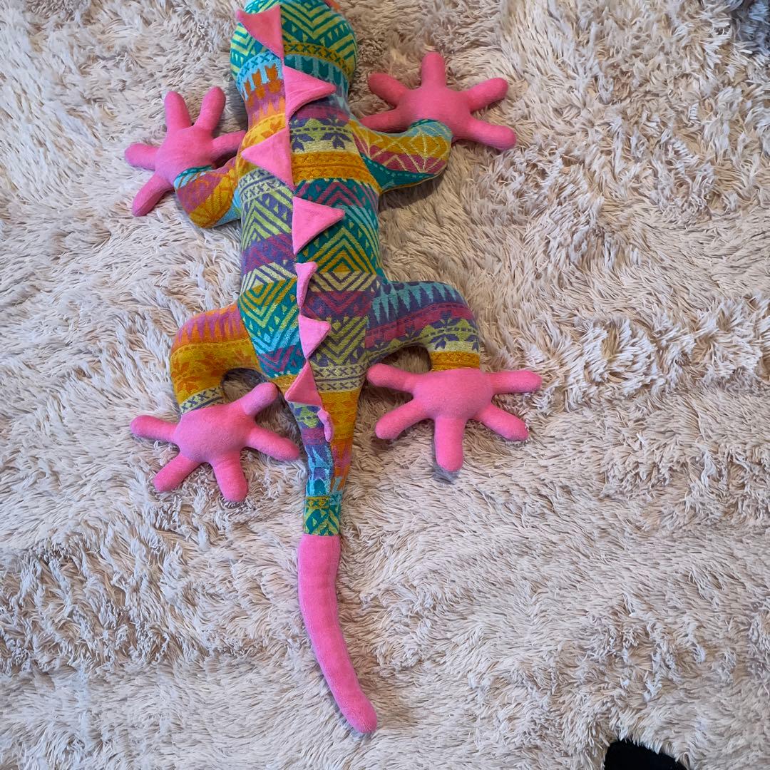 【新品未使用】タオルサロンカラカラのタオル製大きなヤモリのぬいぐるみ　日本製