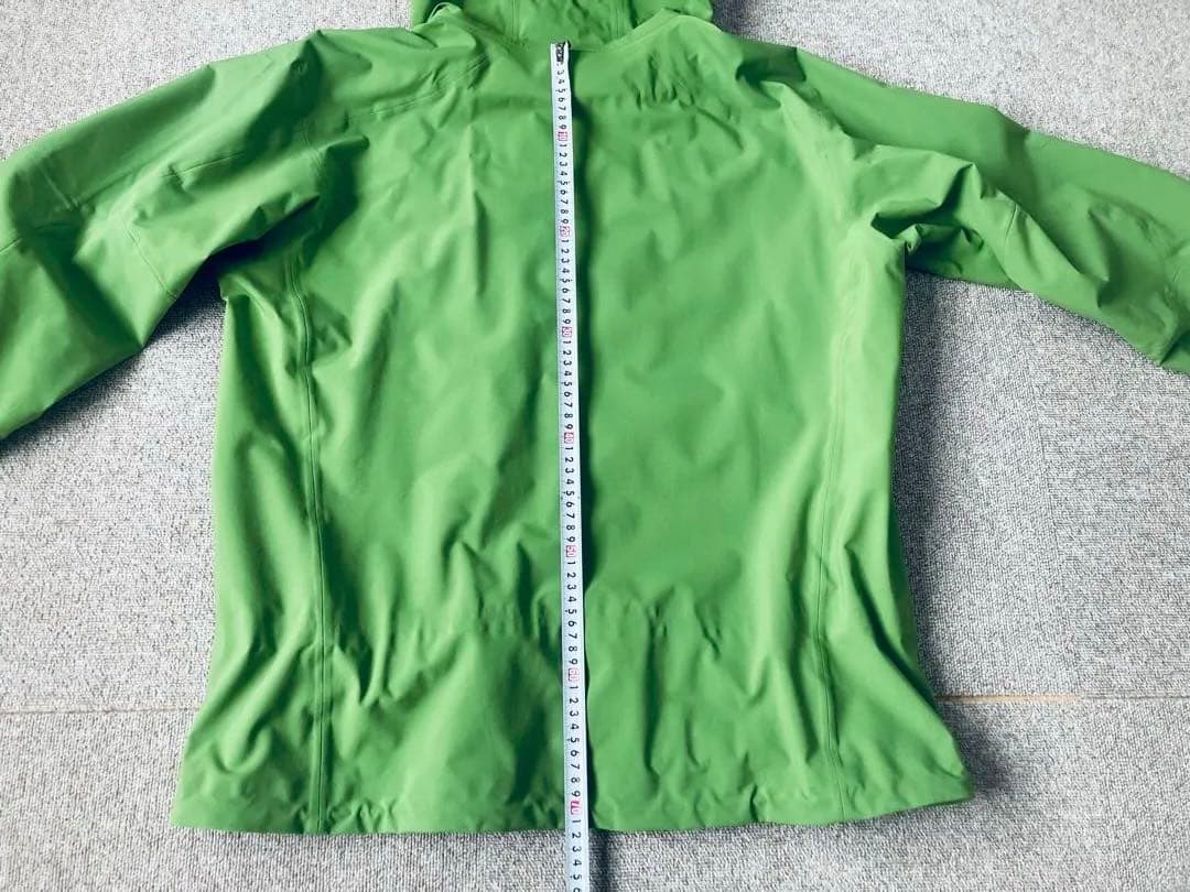 patagonia フード付きジャケット グリーン