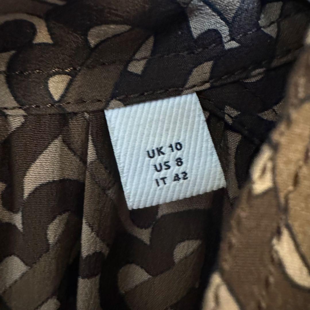 バーバリー☆BURBERRY希少品【総柄・モノグラムプリント・シルク】