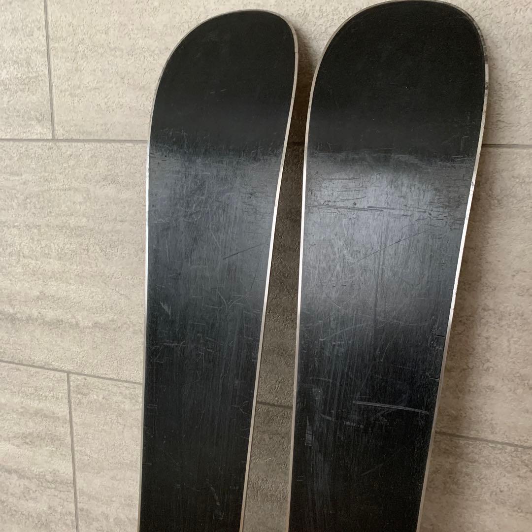 ジュニアスキー板　ディナスター　128cm ￼ビィンディング付き