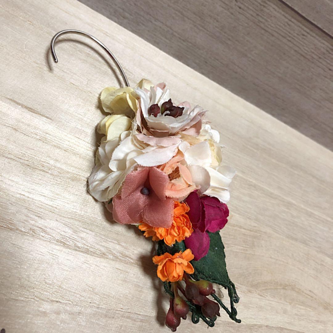 ハンドメイド★紅白華のイヤーカフ★シルバー金具タイプ★左耳用★ドレス★結婚式にも