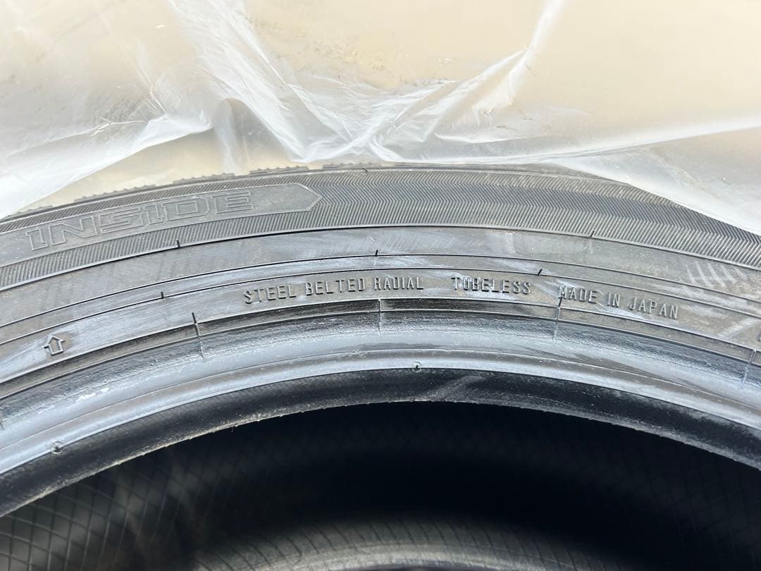 [引き取り限定]DUNLOP スタッドレスタイヤ 195/60R16 4本セット