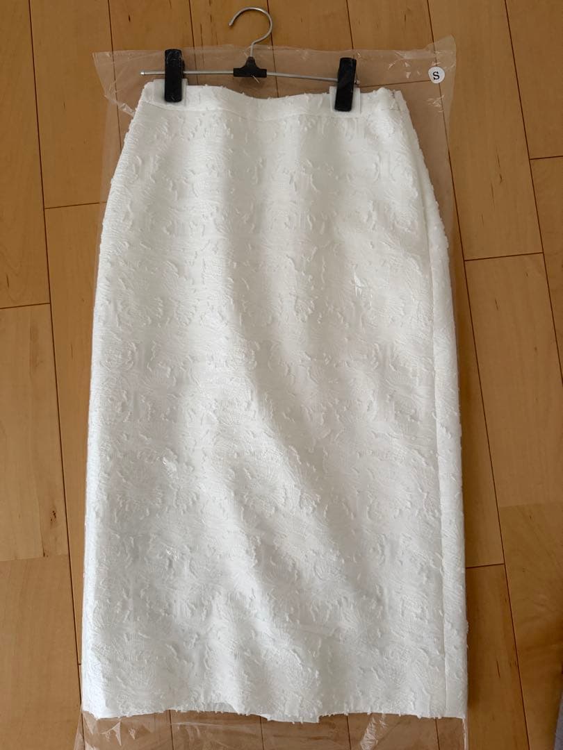 【新品未使用タグ付き】YONFA yonfa ヨンファ　アイレットスカート